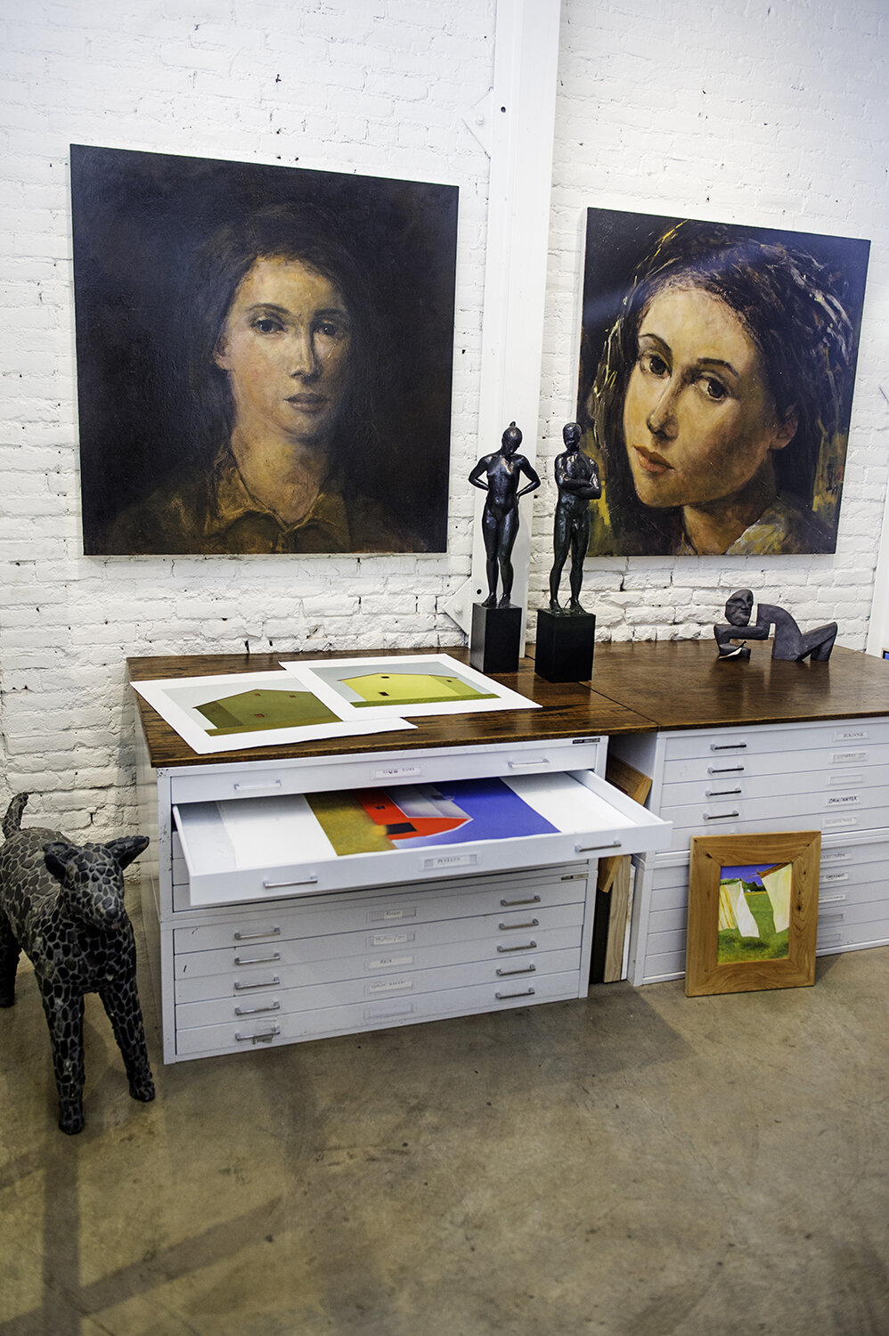 Gallery-Hopping In Healdsburg Gallery-Hopping In Healdsburg