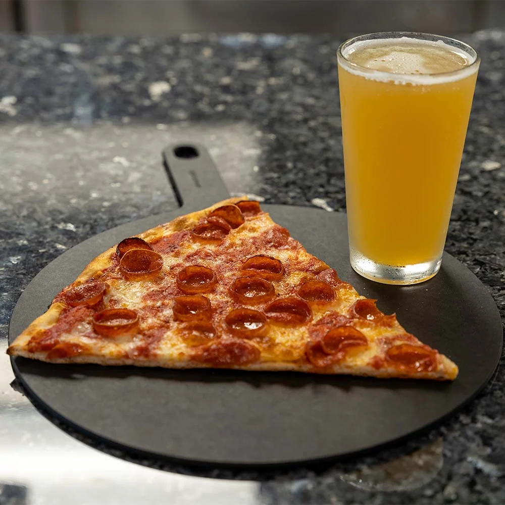 Mombo's Pizza, LLC Mombo's Pizza, LLC