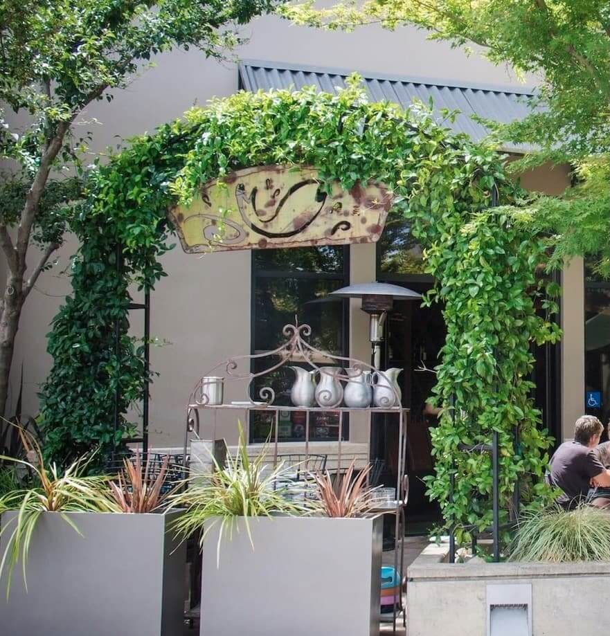 Visit Website Walk Around Here Add this to my itinerary! Willi’s Seafood & Raw Bar