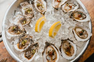 Eventos Melon & Oysters at Robert Young Estate Winery