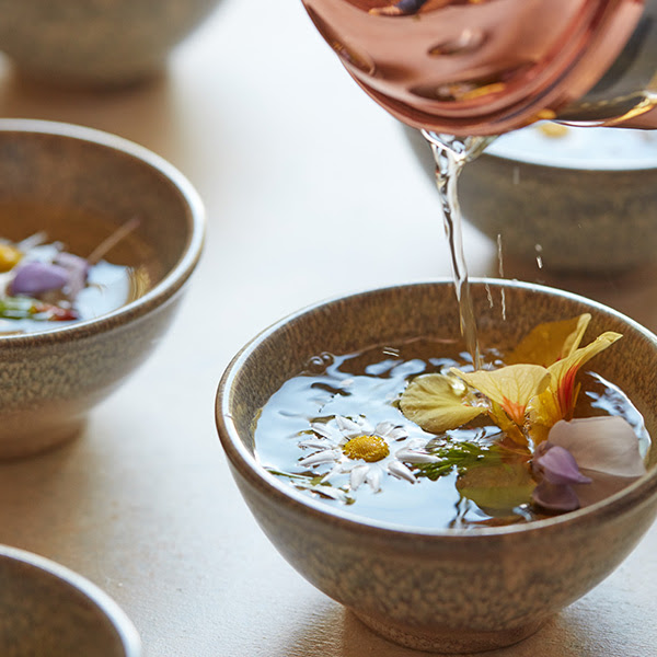 Eventos Mother’s Day Afternoon Tea at Jordan Winery