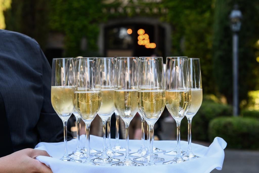 A Sparkling Affair: Bubbles & Caviar