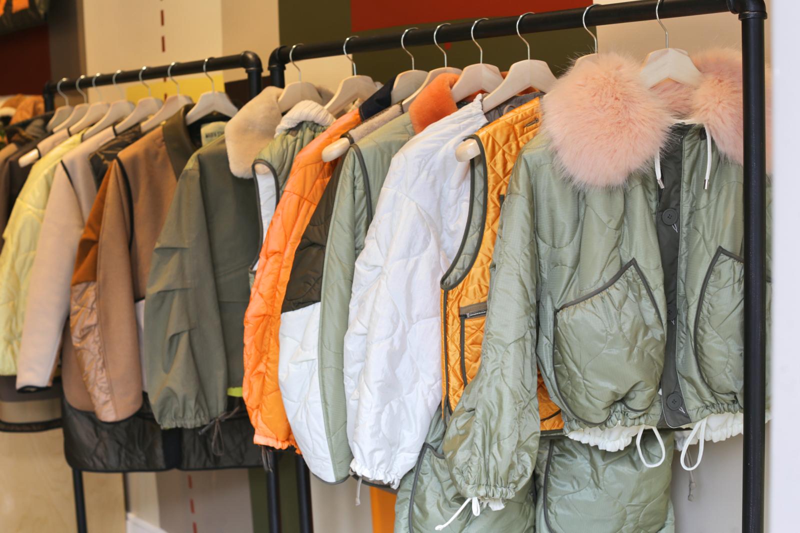 Fin de semana de exhibición de Marfa Stance en el Hotel Healdsburg Marfa Stance Trunk Show Weekend at Hotel Healdsburg