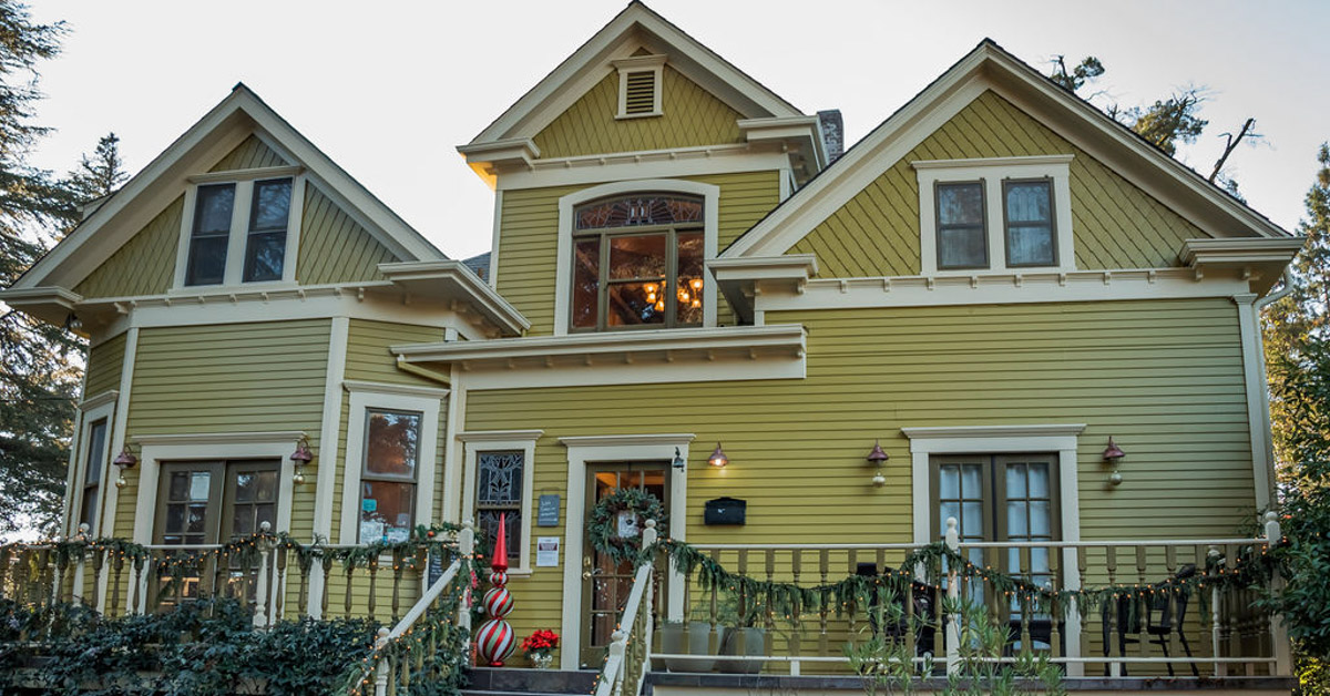 Oferta especial de vacaciones en Calderwood Inn Calderwood Inn Holiday Stay Special